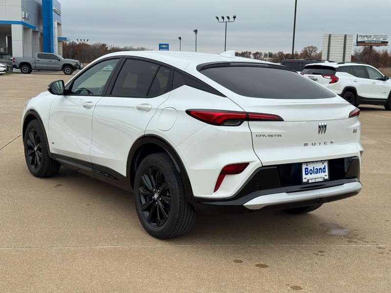 Buick Envista Vehicle Full-screen Gallery Image 06