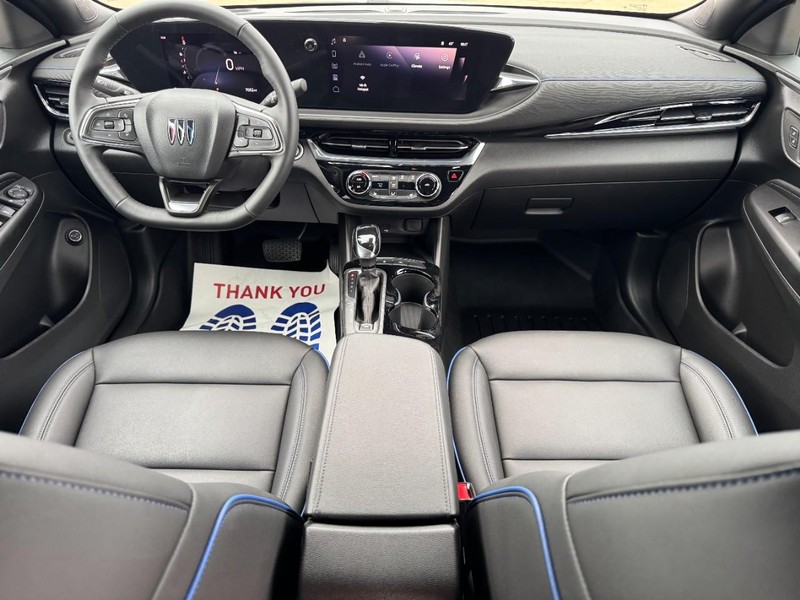 Buick Envista Vehicle Full-screen Gallery Image 11