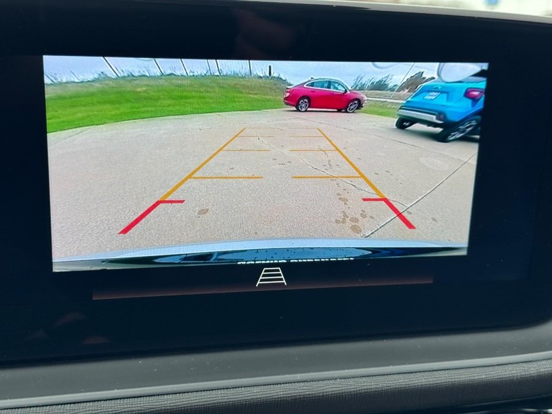 Buick Envista Vehicle Full-screen Gallery Image 20