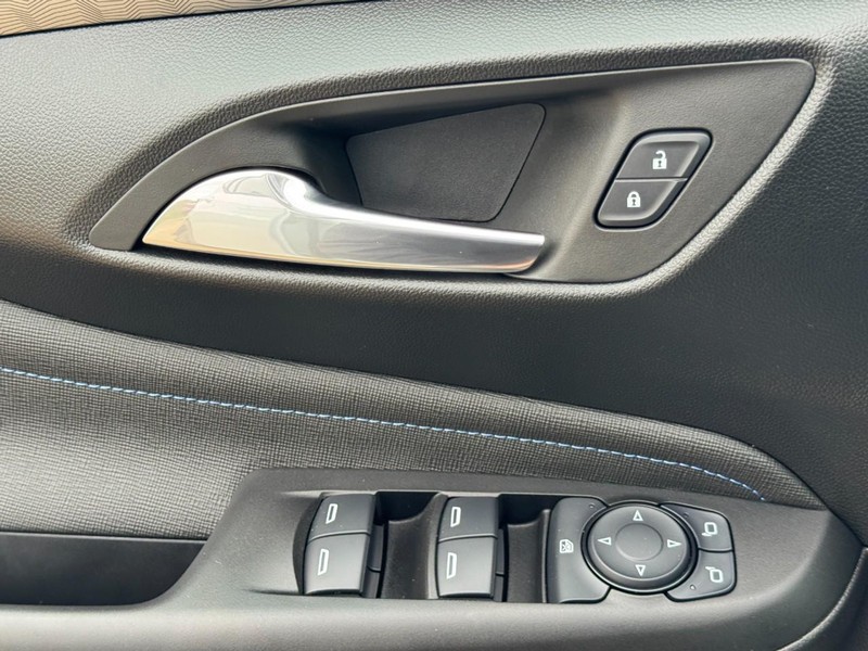 Buick Envista Vehicle Full-screen Gallery Image 22