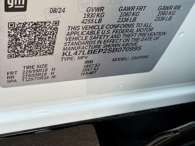 Buick Envista Vehicle Full-screen Gallery Image 24