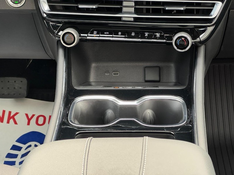 Chevrolet Traverse Vehicle Image 10