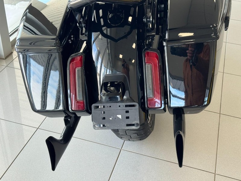 Harley-Davidson STREET GLIDE Vehicle Image 03