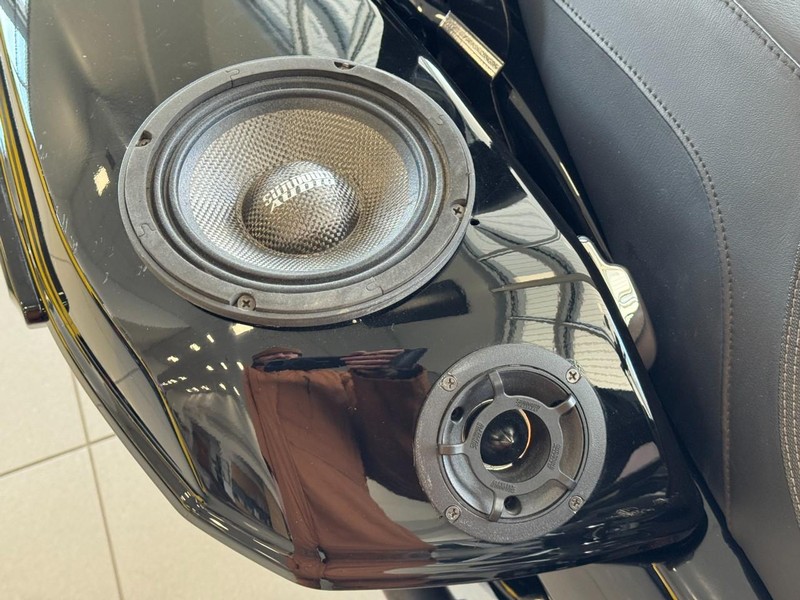 Harley-Davidson STREET GLIDE Vehicle Image 05