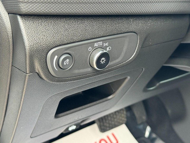 Chevrolet TrailBlazer Vehicle Image 16