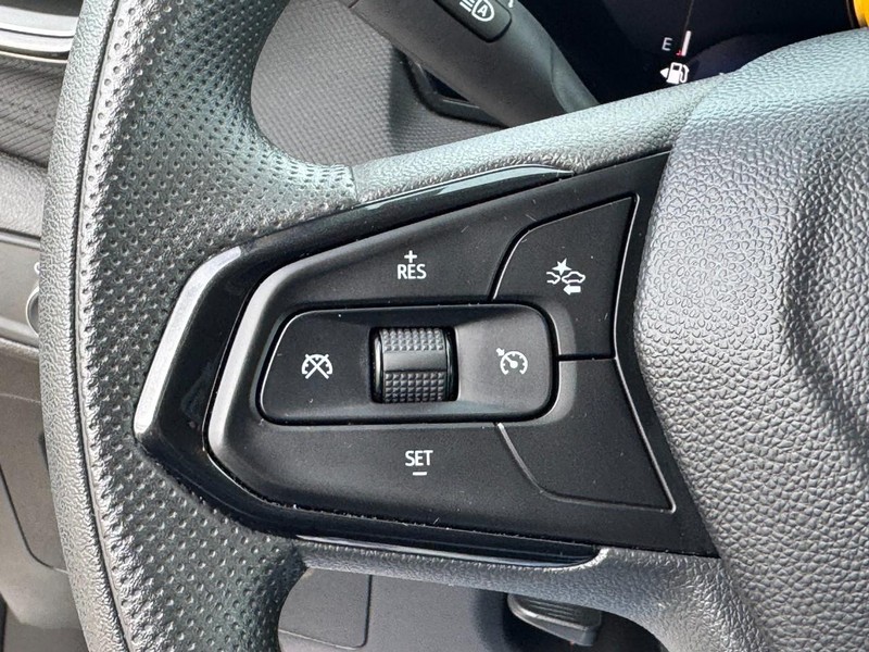 Chevrolet TrailBlazer Vehicle Image 17