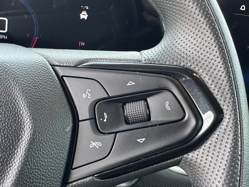 Chevrolet TrailBlazer Vehicle Image 18