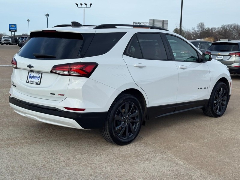 Chevrolet Equinox Vehicle Image 03