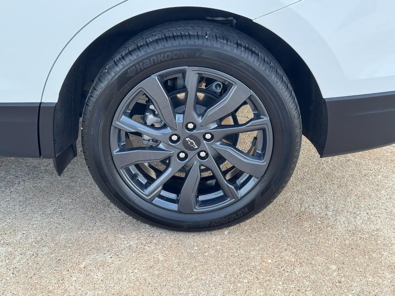 Chevrolet Equinox Vehicle Image 07