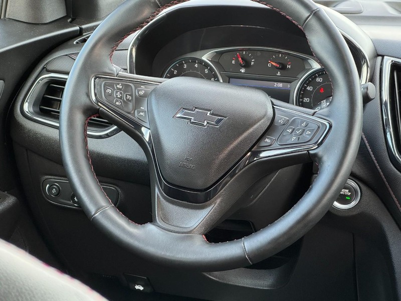 Chevrolet Equinox Vehicle Image 12