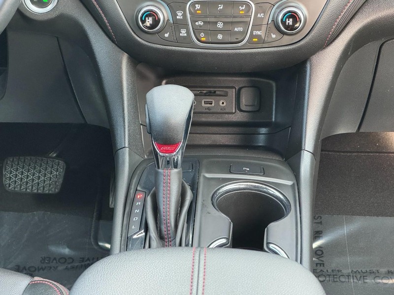 Chevrolet Equinox Vehicle Image 14