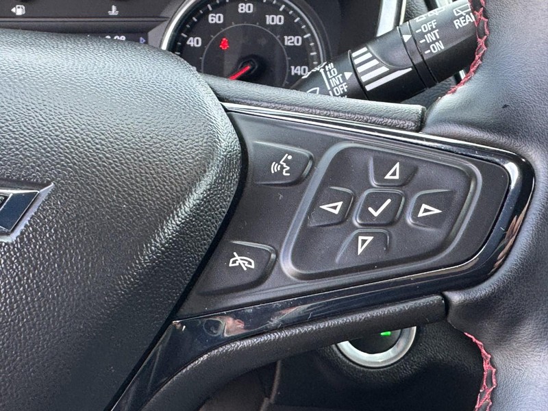 Chevrolet Equinox Vehicle Image 18