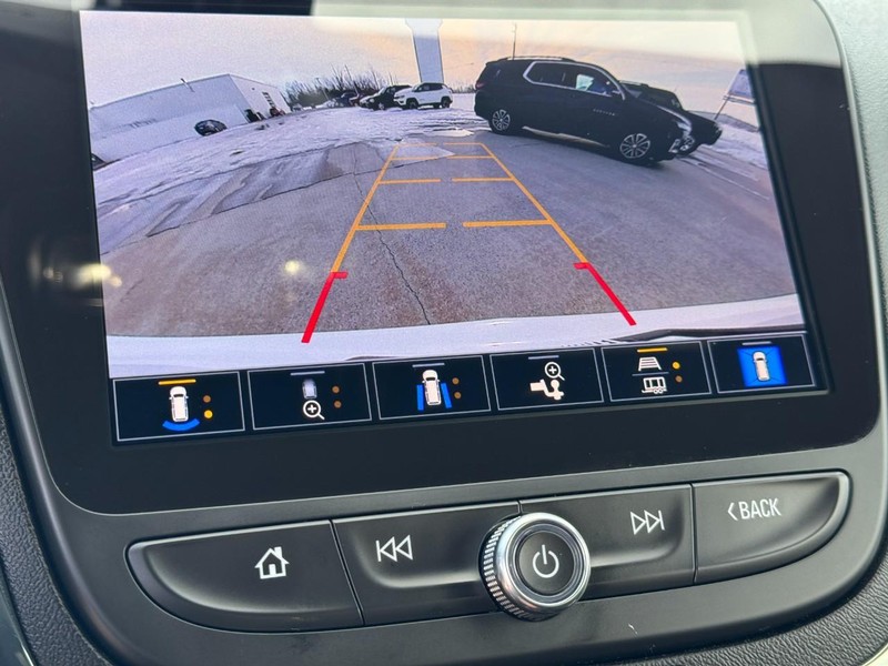 Chevrolet Equinox Vehicle Image 20