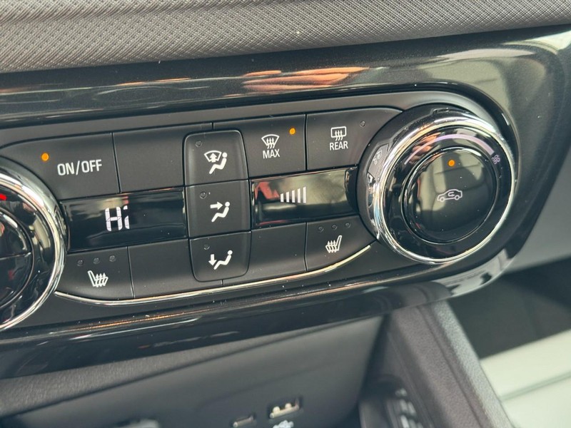 Chevrolet TrailBlazer Vehicle Image 22