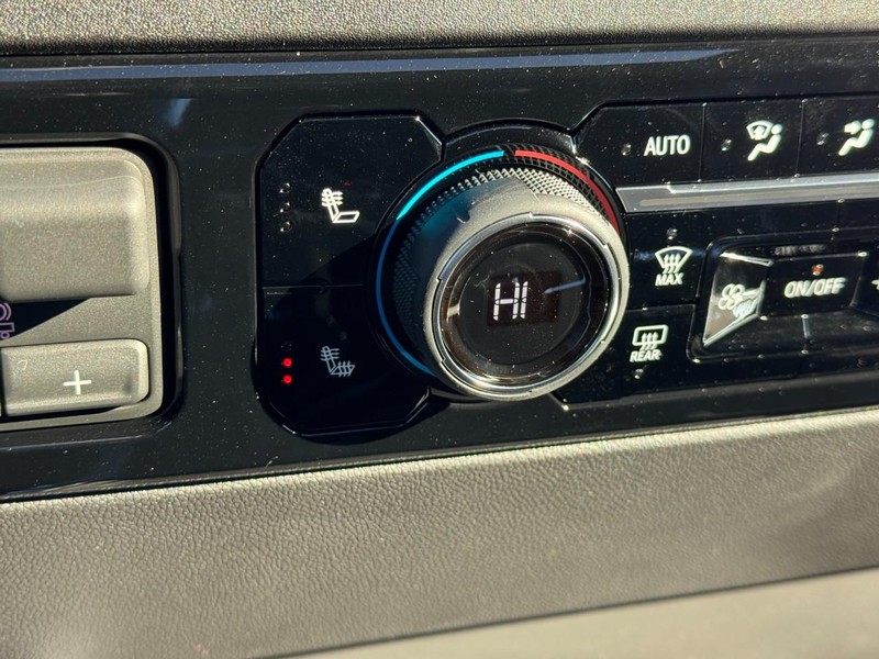 Chevrolet Silverado 1500 Vehicle Image 20