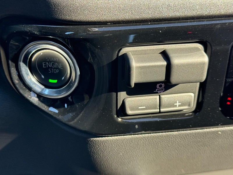 Chevrolet Silverado 1500 Vehicle Image 21