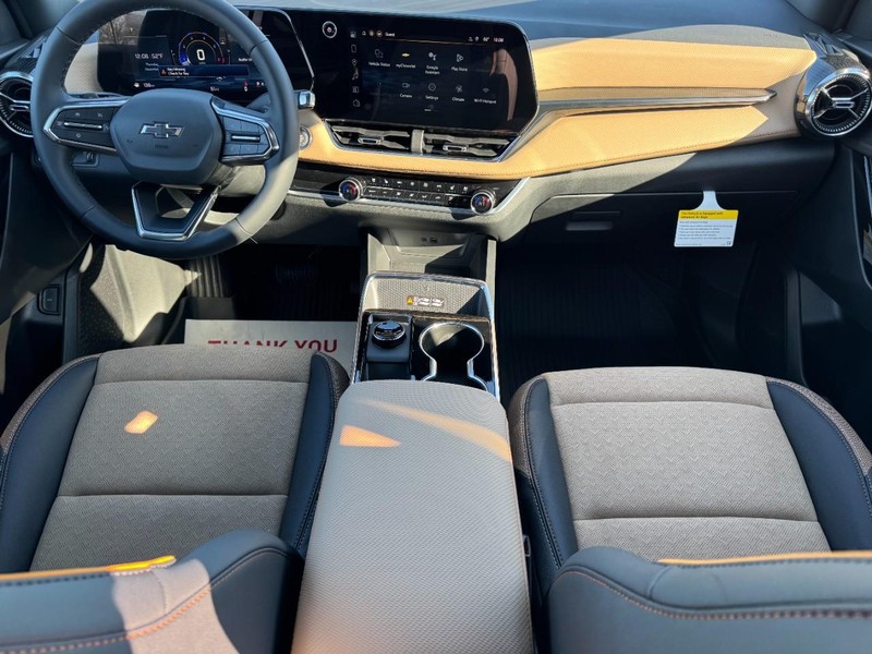 Chevrolet Equinox Vehicle Image 06