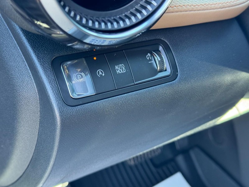 Chevrolet Equinox Vehicle Image 12