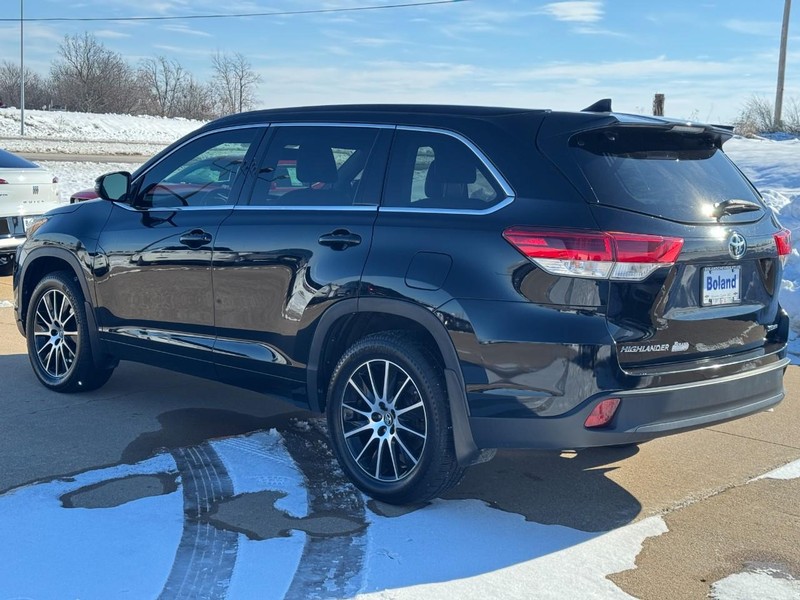 Toyota Highlander Vehicle Image 06