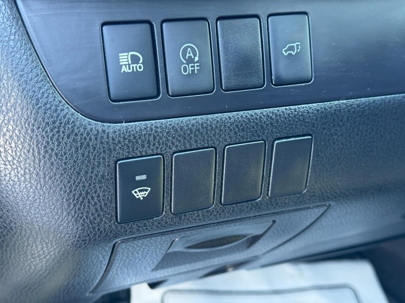Toyota Highlander Vehicle Image 17