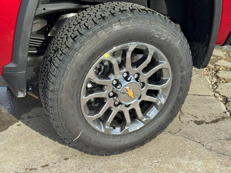 Chevrolet Silverado 2500HD Vehicle Image 04