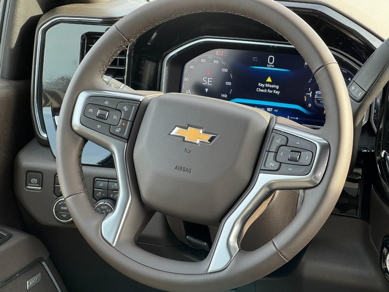 Chevrolet Silverado 2500HD Vehicle Image 07