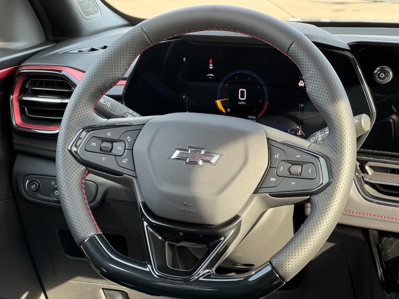 Chevrolet TrailBlazer Vehicle Image 08