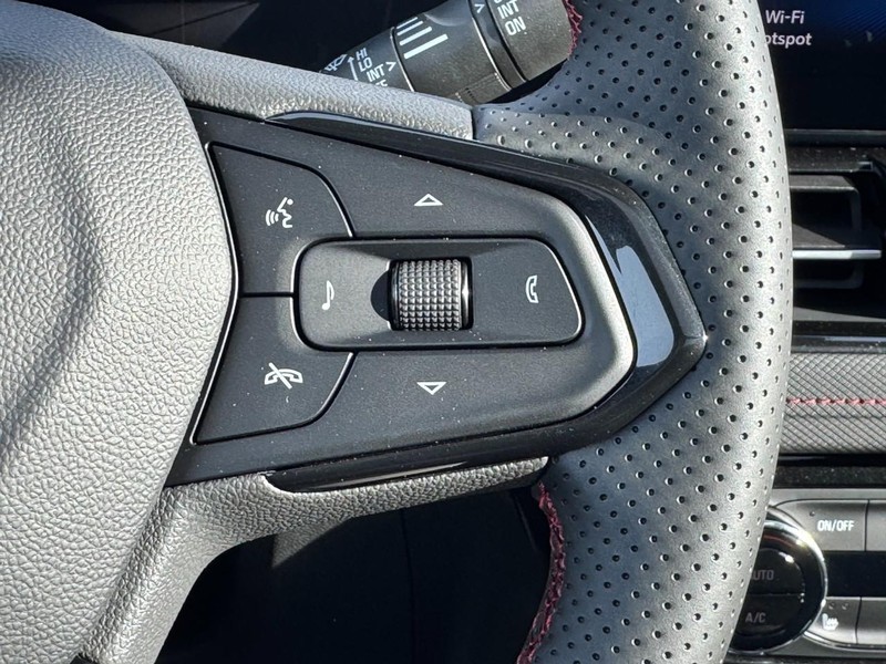 Chevrolet TrailBlazer Vehicle Image 14