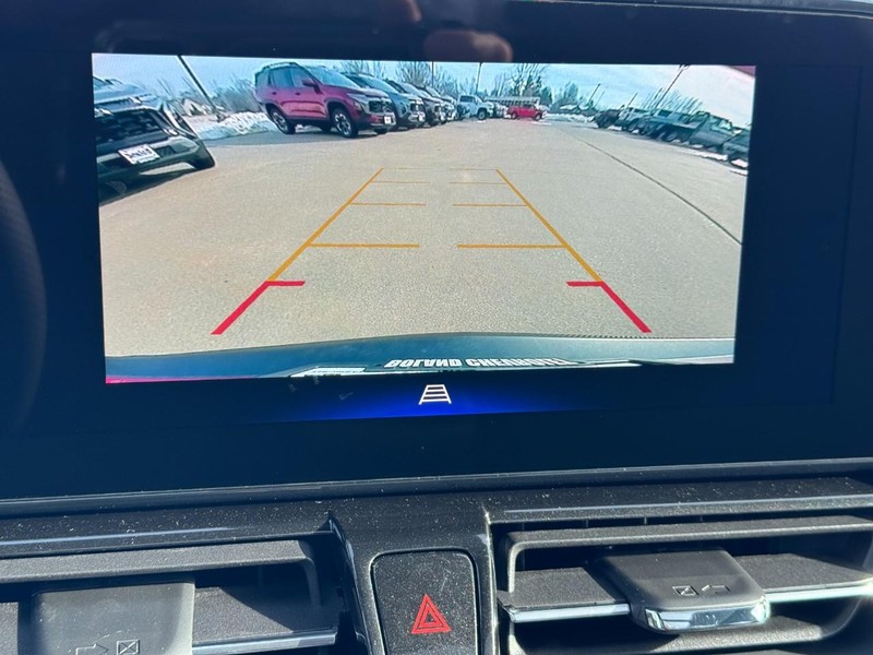 Chevrolet TrailBlazer Vehicle Image 17