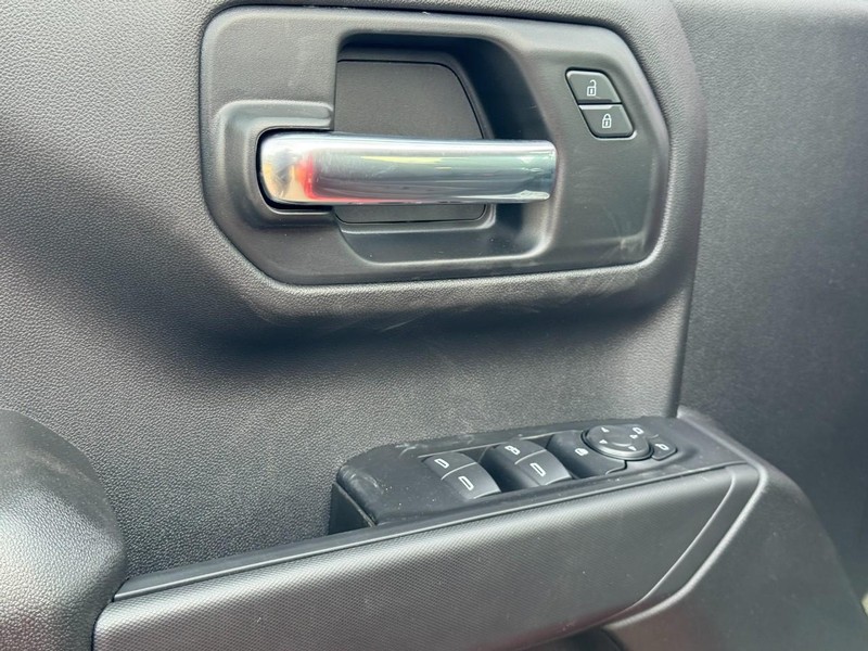 Chevrolet Silverado 1500 Vehicle Image 11