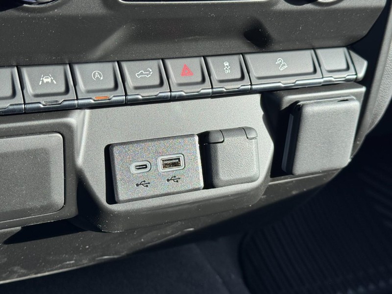 Chevrolet Silverado 1500 Vehicle Image 14