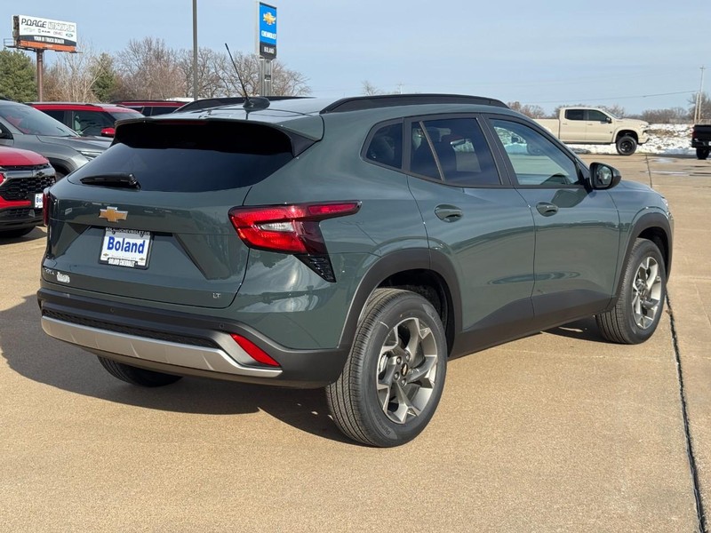 Chevrolet Trax Vehicle Image 03