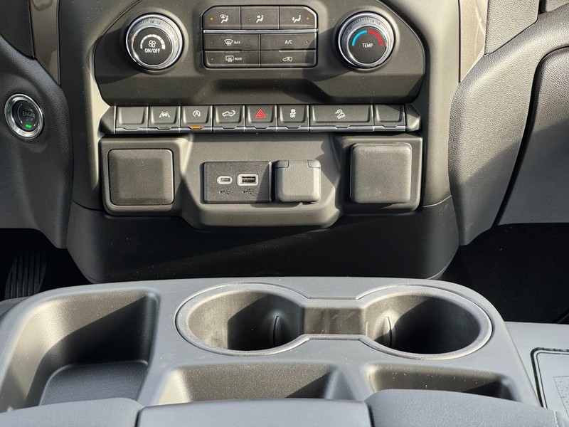 Chevrolet Silverado 1500 Vehicle Image 10