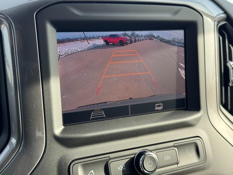 Chevrolet Silverado 1500 Vehicle Image 15