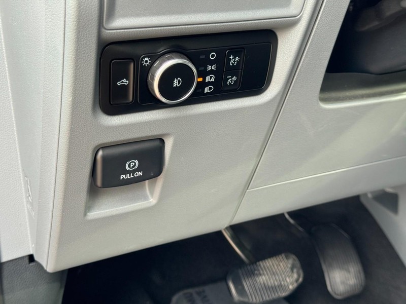 Ford F-150 Vehicle Image 17