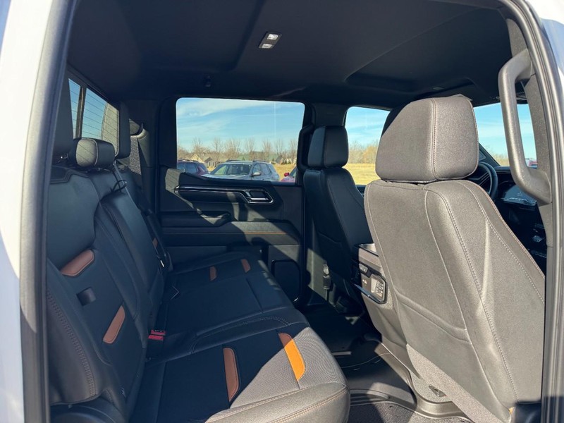 GMC Sierra 1500 Vehicle Image 10