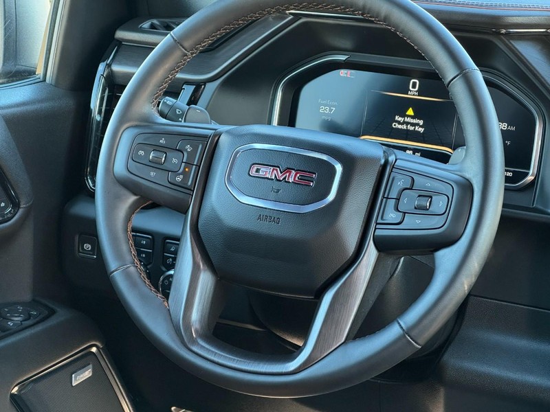 GMC Sierra 1500 Vehicle Image 13