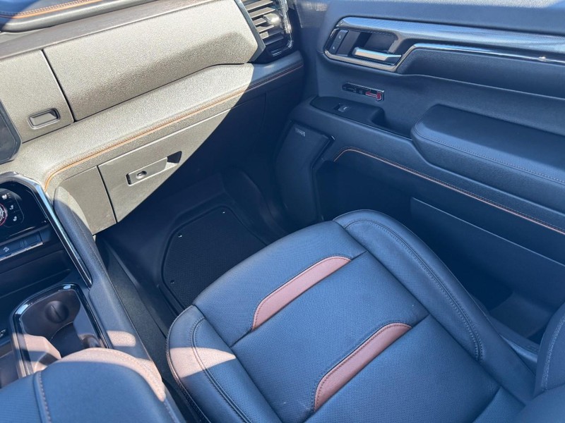 GMC Sierra 1500 Vehicle Image 16