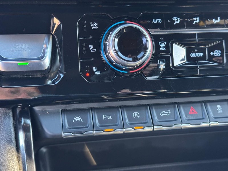 GMC Sierra 1500 Vehicle Image 24