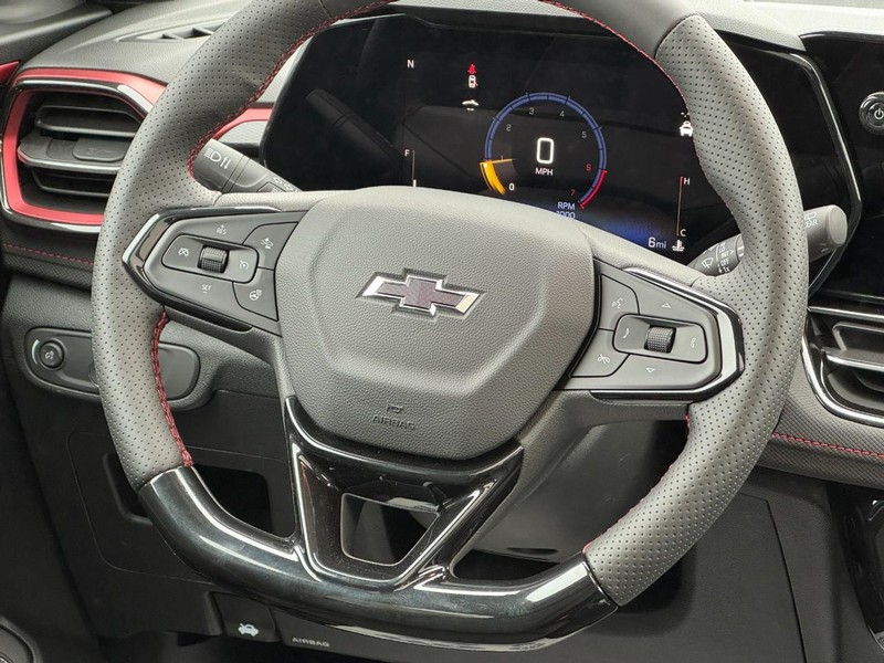 Chevrolet TrailBlazer Vehicle Image 08