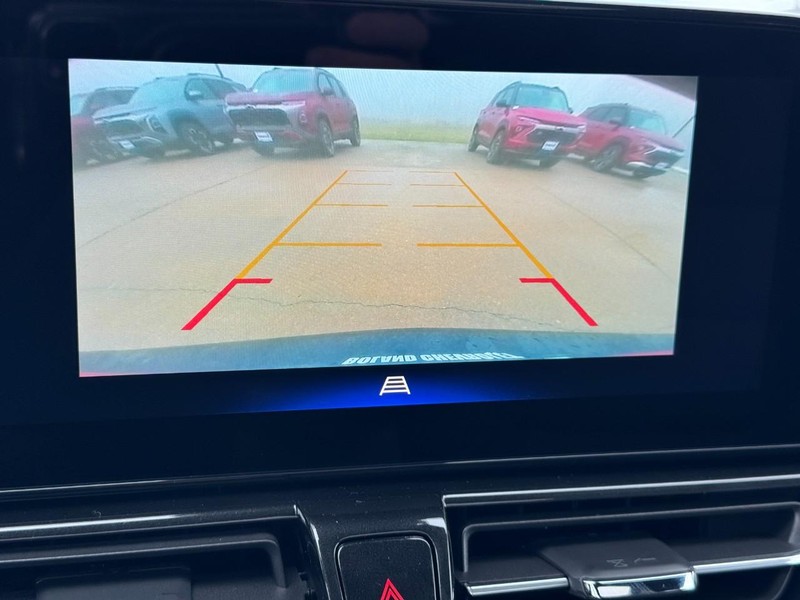 Chevrolet TrailBlazer Vehicle Image 17