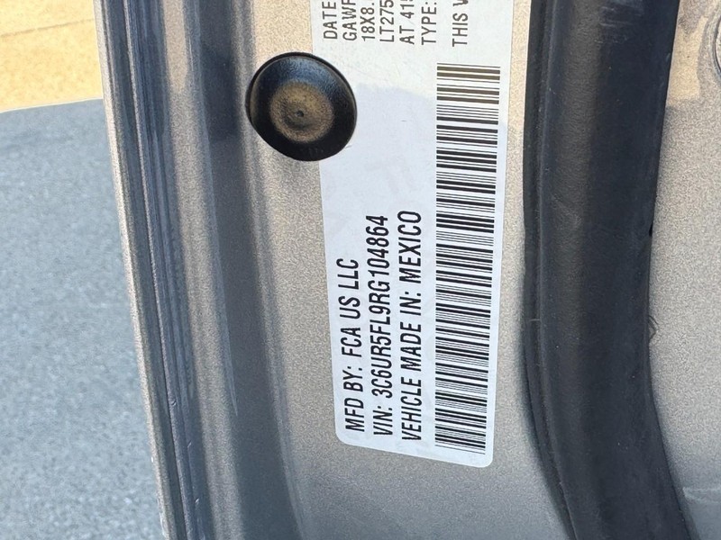 Ram 2500 Vehicle Image 26