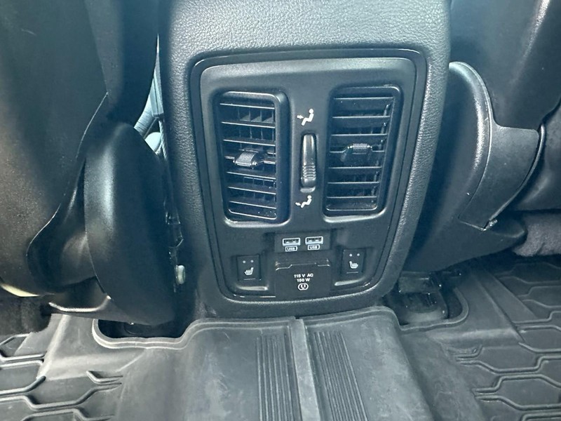 Dodge Durango Vehicle Image 12