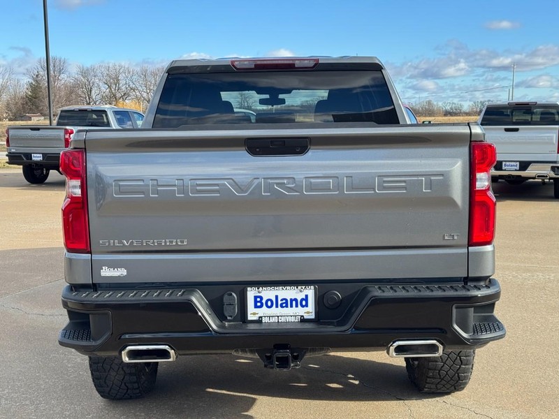 Chevrolet Silverado 1500 Vehicle Full-screen Gallery Image 05