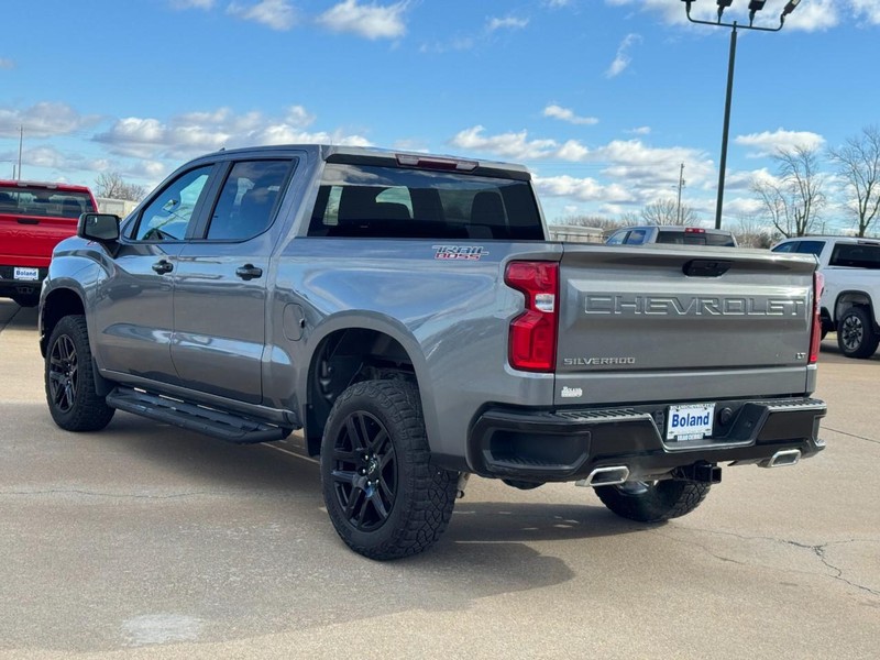 Chevrolet Silverado 1500 Vehicle Full-screen Gallery Image 06