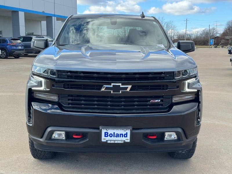 Chevrolet Silverado 1500 Vehicle Full-screen Gallery Image 09