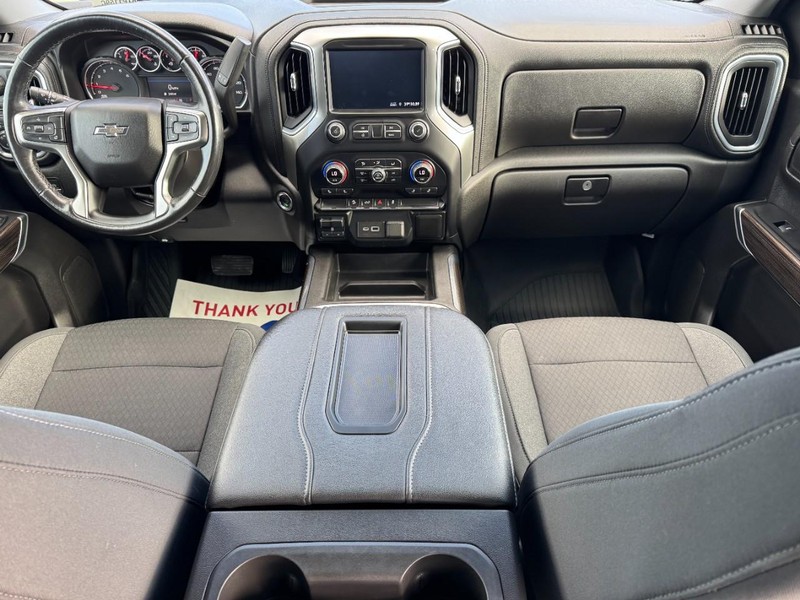 Chevrolet Silverado 1500 Vehicle Full-screen Gallery Image 11