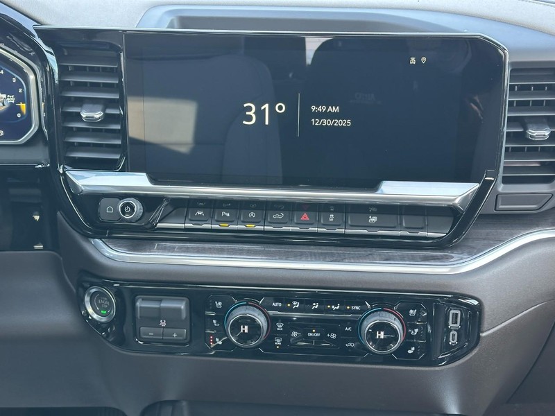 Chevrolet Silverado 1500 Vehicle Image 09