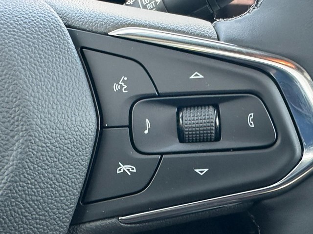 Chevrolet TrailBlazer Vehicle Image 13