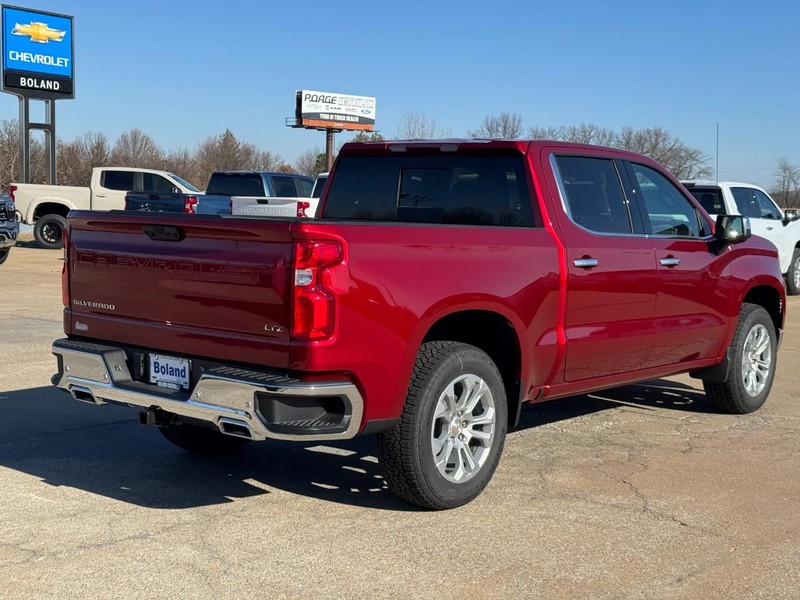 Chevrolet Silverado 1500 Vehicle Image 03